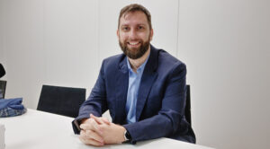 Exorzisten hassen Halloween & KI-Professor Mateusz Dolata rechnet mit Chat-GPT & Co. ab | Friedrichshafen (25|21)